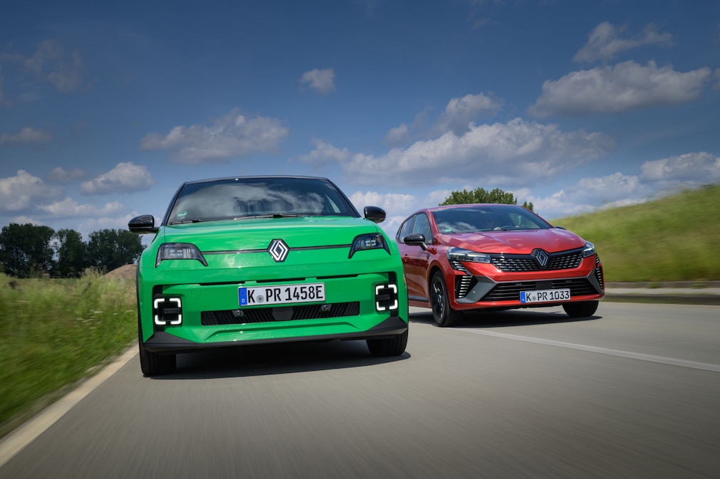 Renault 5 E-Tech 150 C Comfort Range Renault Clio E-Tech Full Hybrid 145