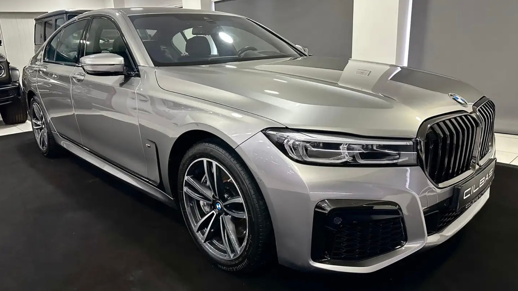 Chef-Limousine-zum-Sparpreis-BMW-750i-xDrive-mit-V8-und-M-Paket
