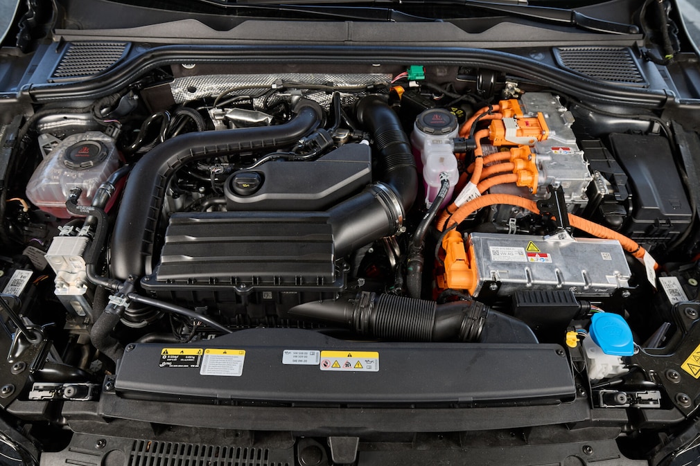 VW Golf GTE