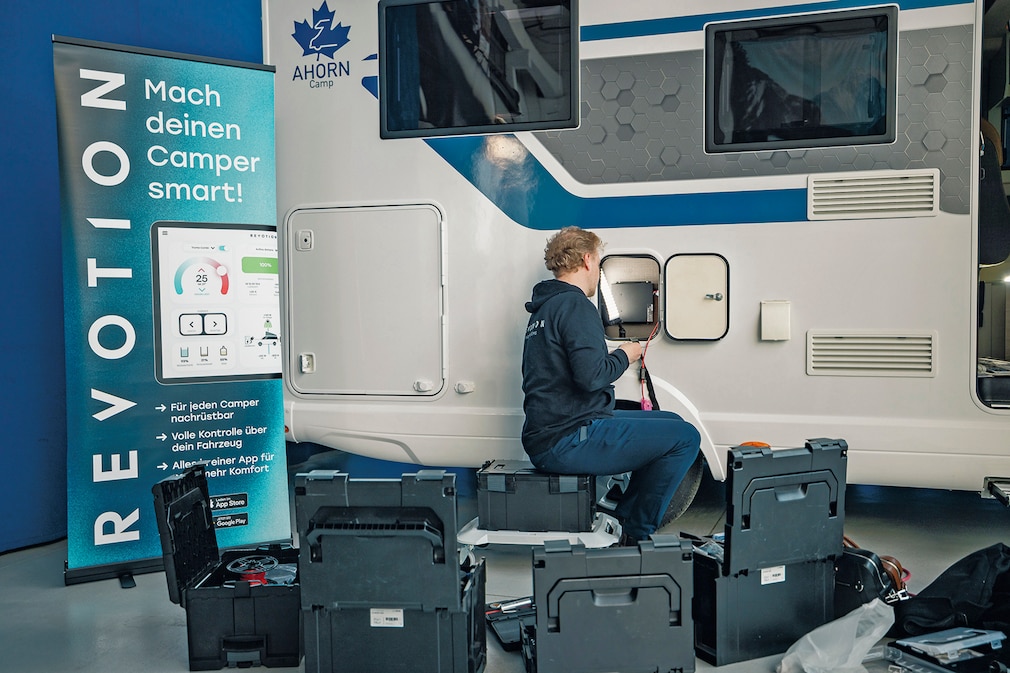 Revotion vernetzt Camper