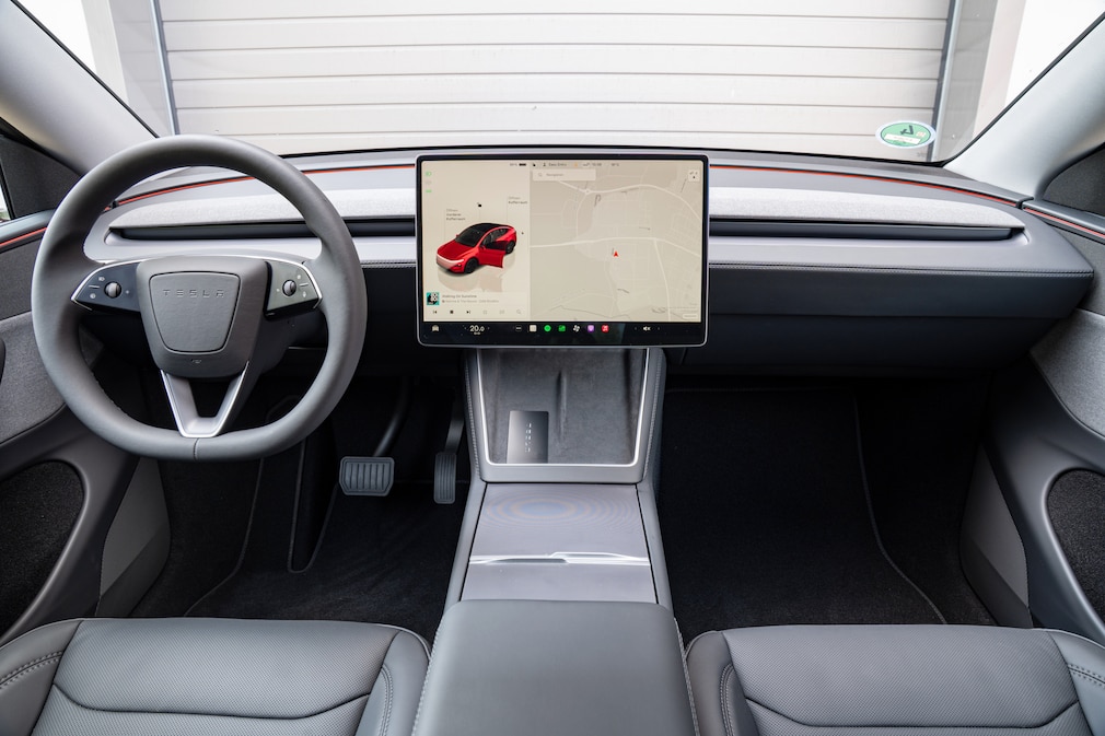 Tesla Model Y Long Range RWD