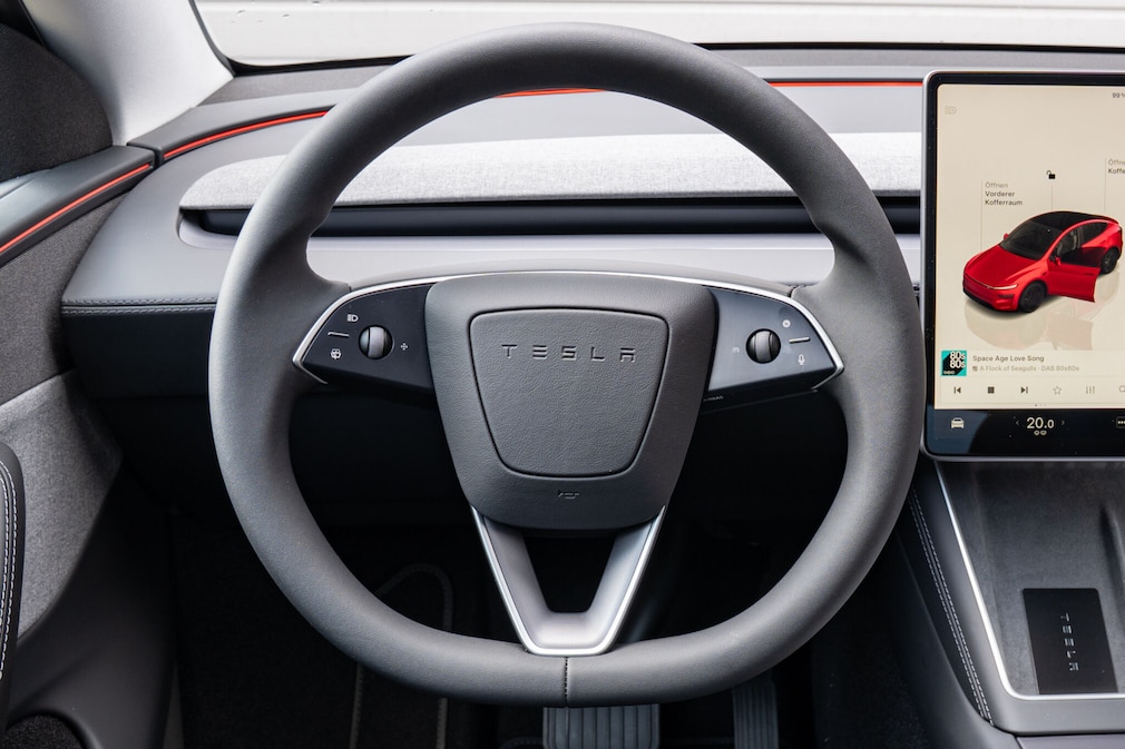 Tesla Model Y Long Range RWD