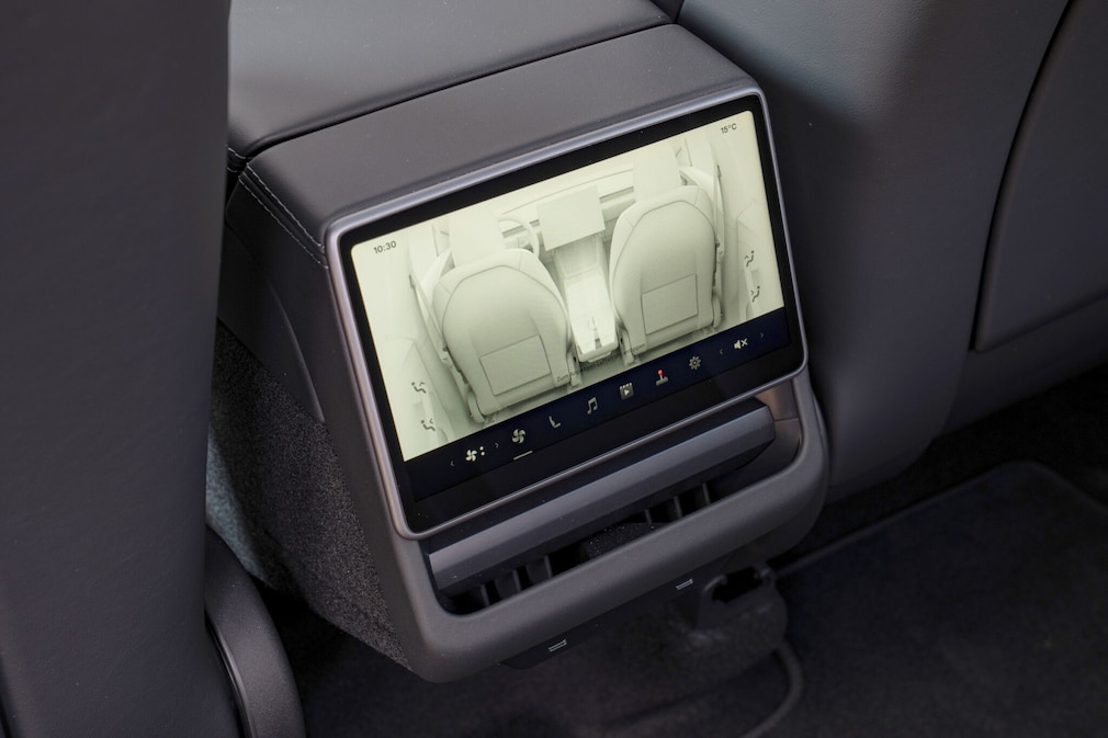 Tesla Model Y Long Range RWD