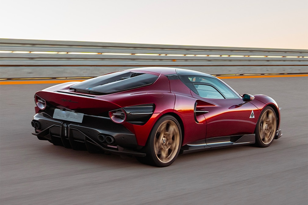 Valtteri Bottas kauft Alfa Romeo 33 Stradale