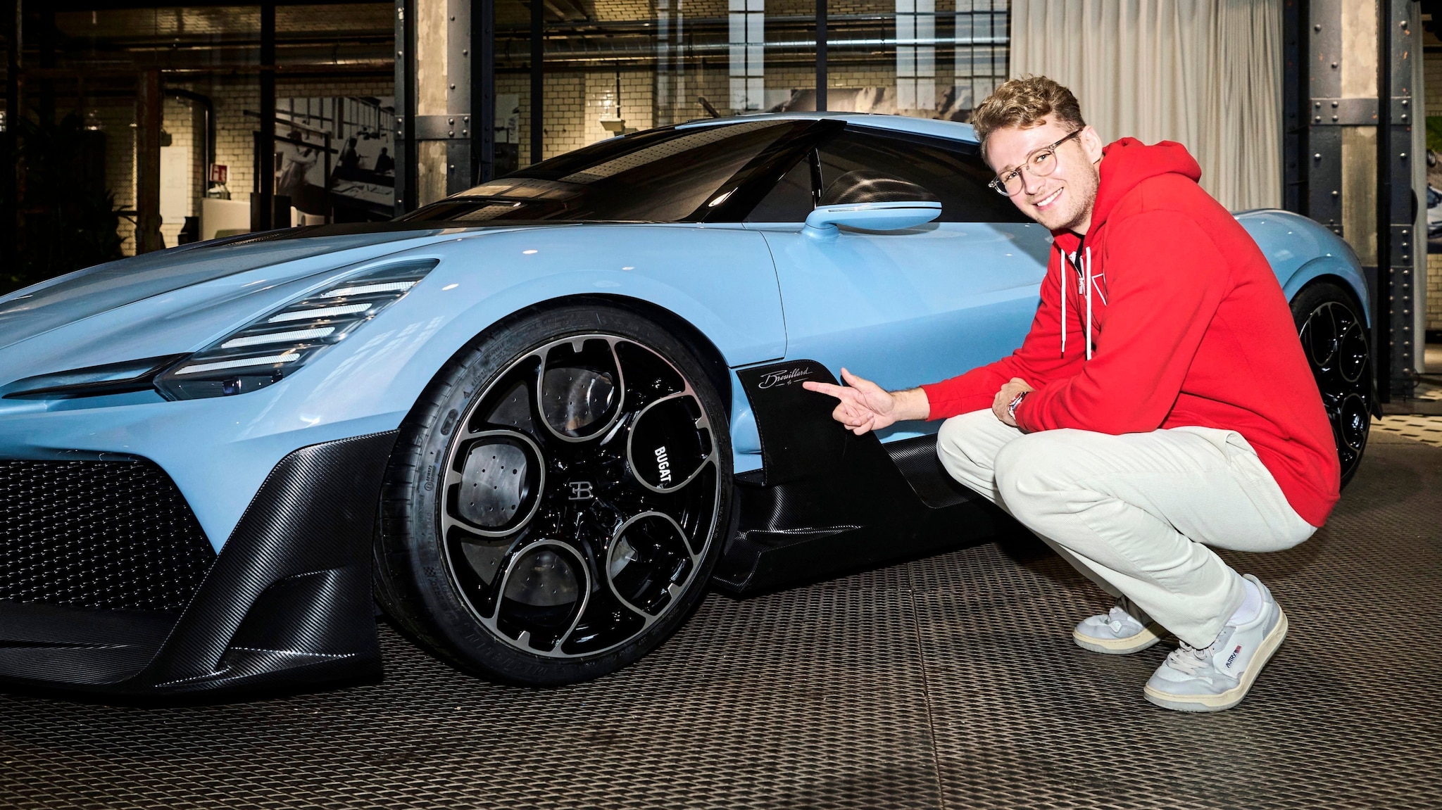Den-Bugatti-Brouillard-Solitaire-gibt-es-nur-mit-Pferd-