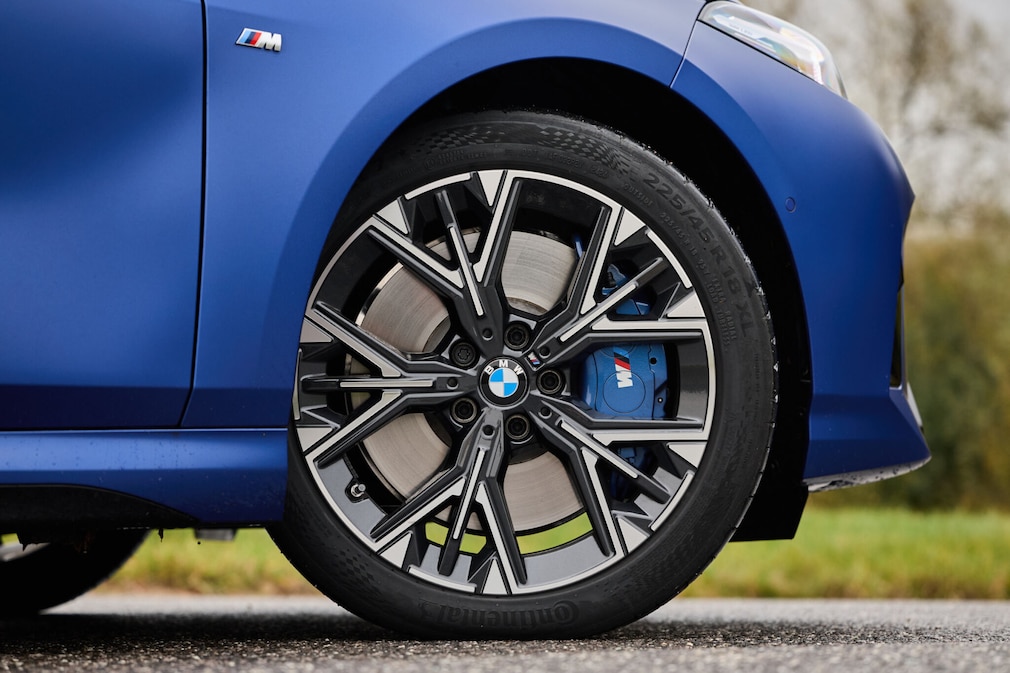 BMW 120