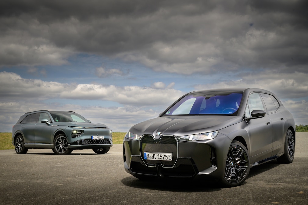 BMW iX xDrive60 Xpeng G9 AWD Performance
