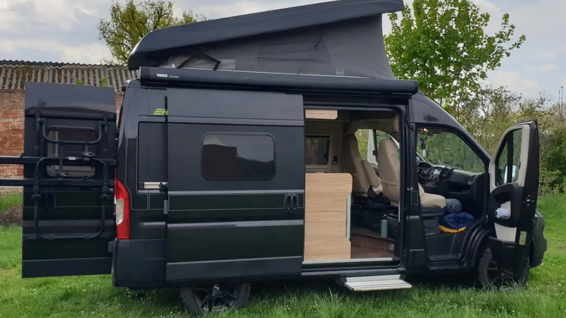Campervan-mit-Solaranlage-zum-Spitzenpreis