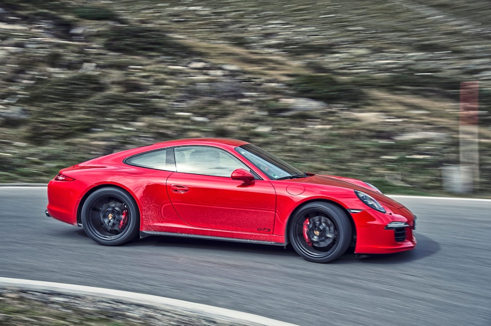Porsche 911 Carrera GTS
