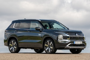 Mitsubishi Outlander 2.4 PHEV 4WD