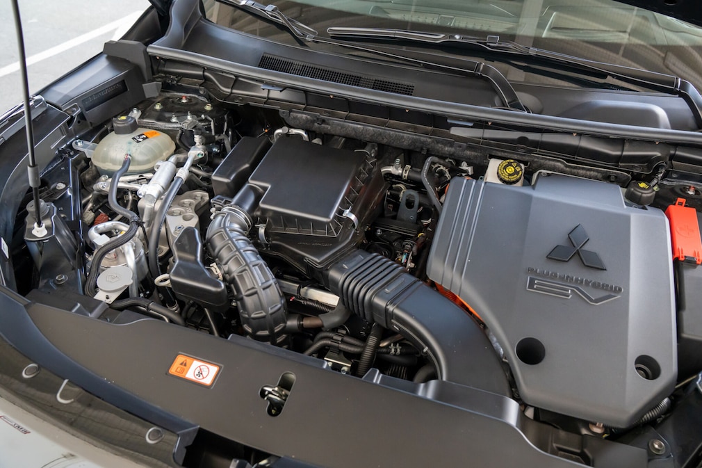 Mitsubishi Outlander 2.4 PHEV 4WD