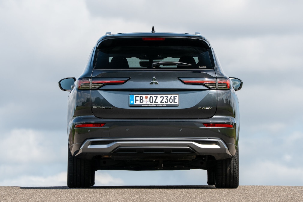 Mitsubishi Outlander 2.4 PHEV 4WD