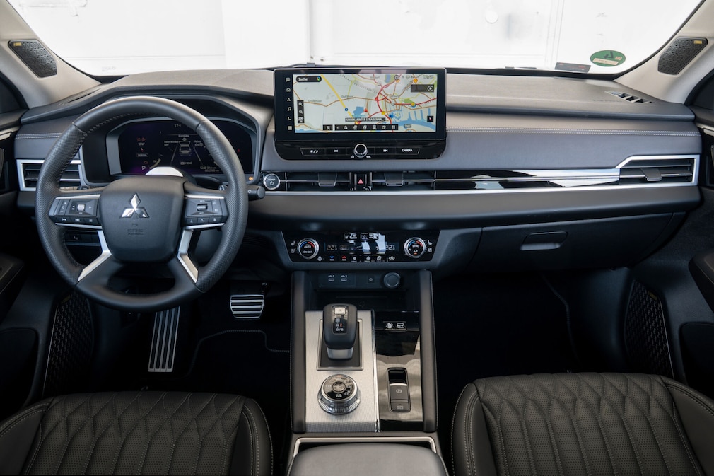 Mitsubishi Outlander 2.4 PHEV 4WD