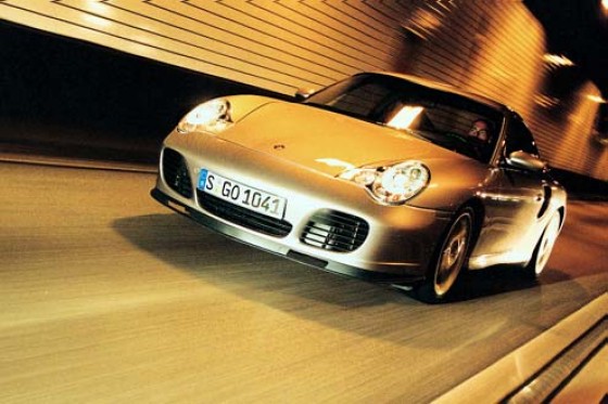 Porsche 911 Turbo mit 450 PS