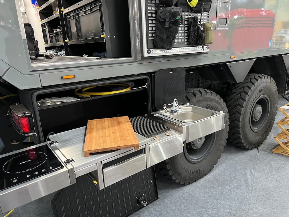 Krug Expedition 6x6 Truck
