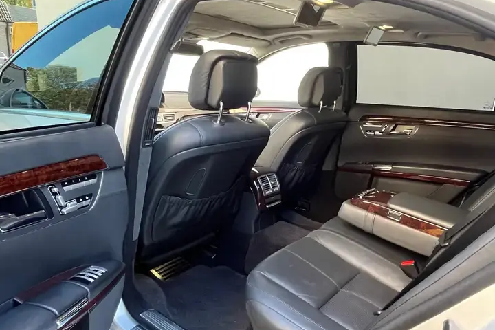 Mercedes S 600