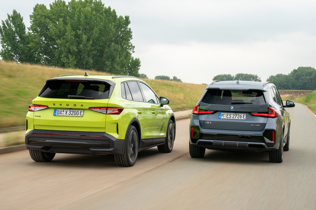 BMW iX1 xDrive30 Skoda Elroq RS