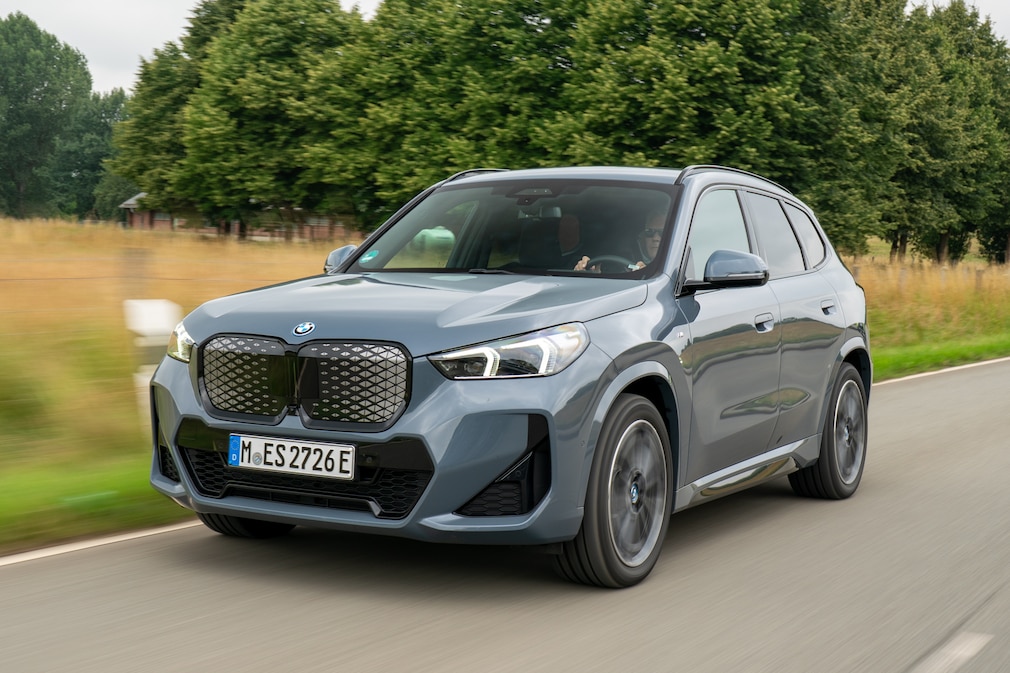 BMW iX1 xDrive30