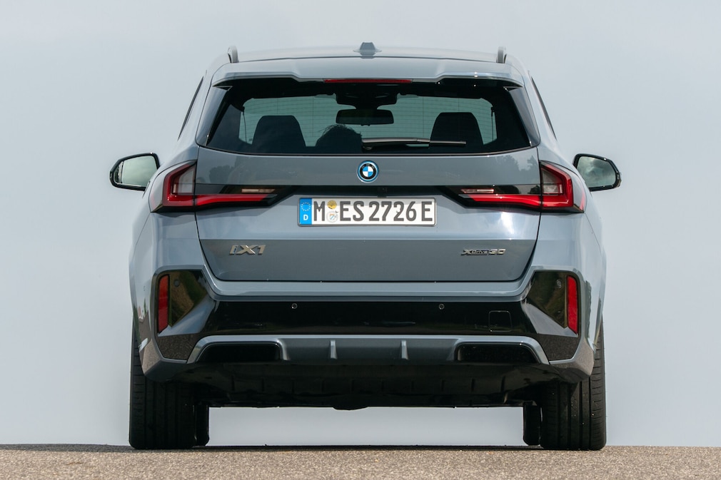 BMW iX1 xDrive30