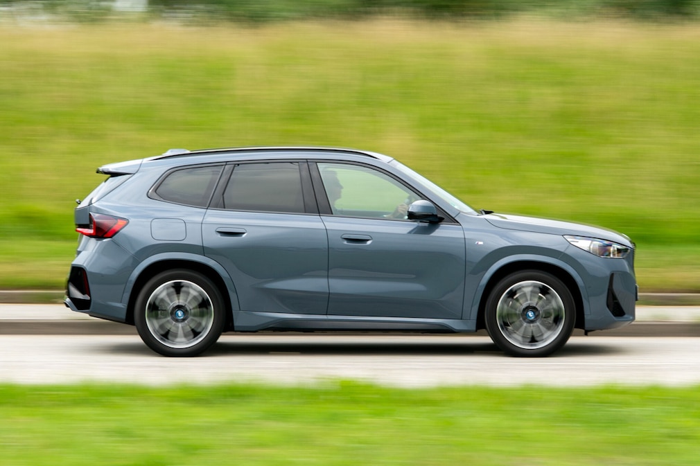 BMW iX1 xDrive30