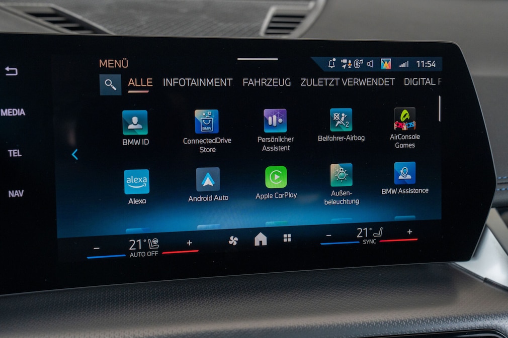 BMW iX1 xDrive30