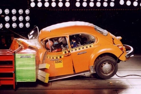 Crash-Vergleich VW Käfer, Golf II, Golf IV