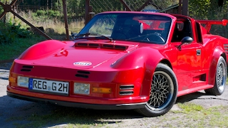 Sportwagen Gepard II stehend von schräg vorn