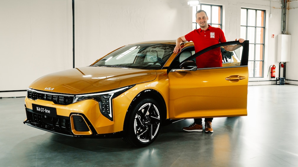 Kia K4