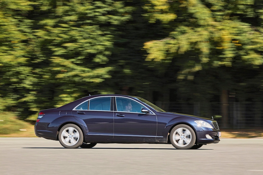 Mercedes S500 (W221)