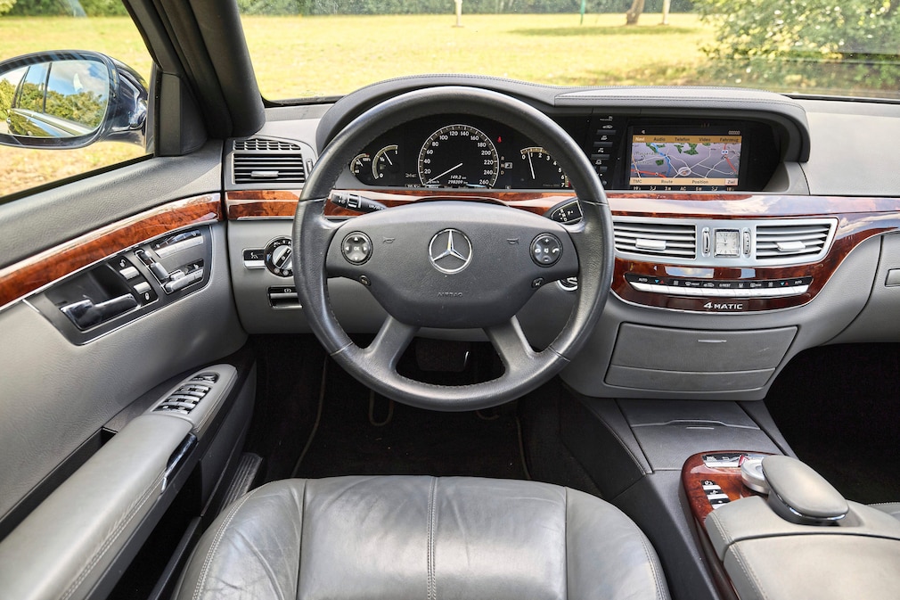 Mercedes S500 (W221)