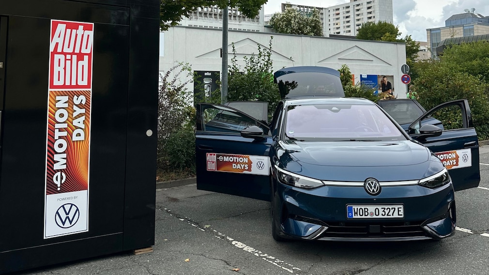 Auf dem Testgelände hieß es: Einsteigen, Strompedal tippen, losfahren.