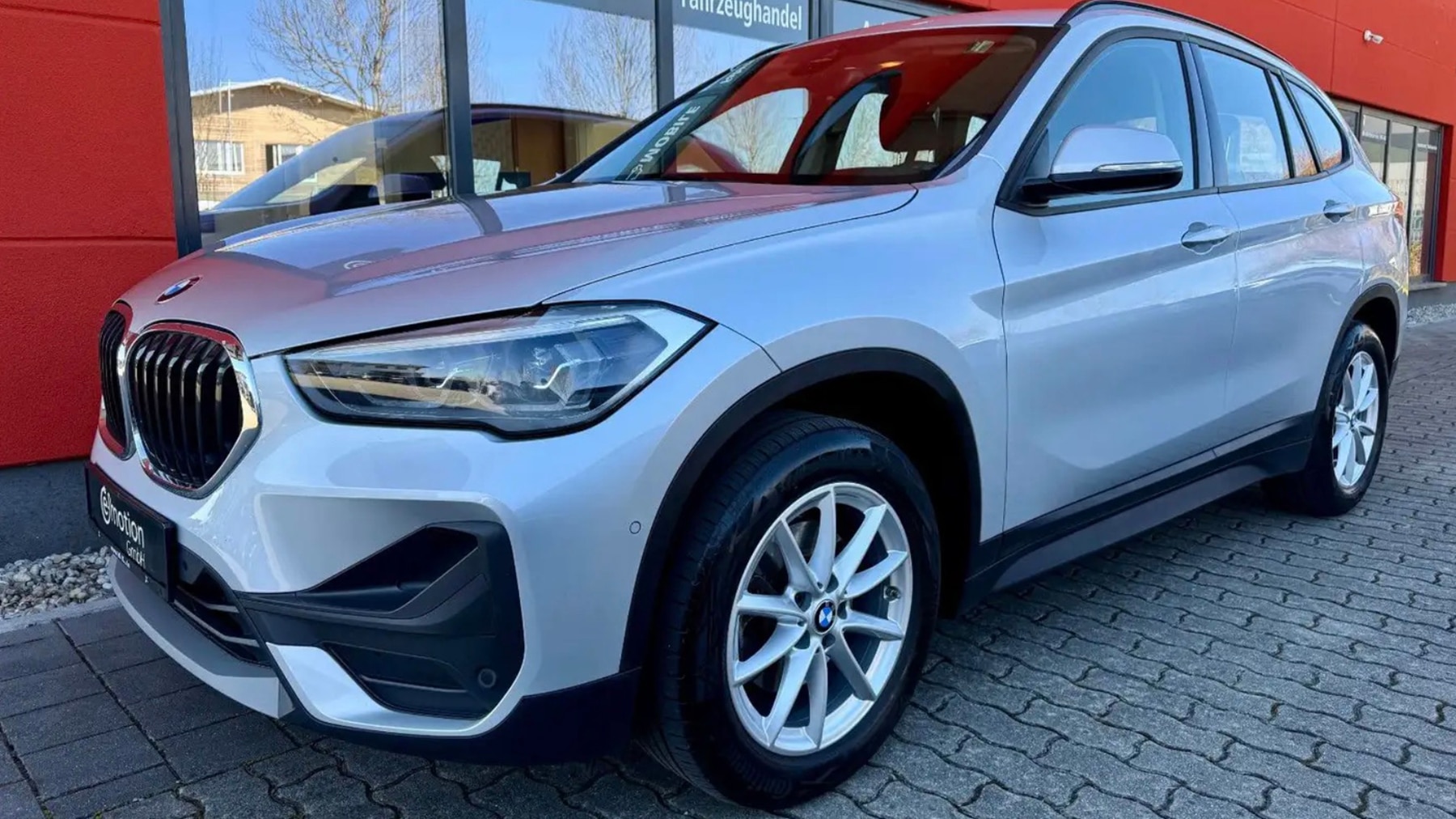 Kompaktes-BMW-SUV-mit-Diesel-und-Allrad-zu-verkaufen