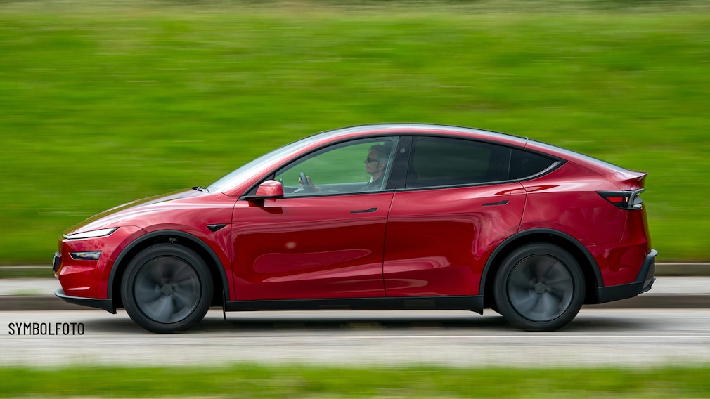 Tesla Model Y Long Range RWD
