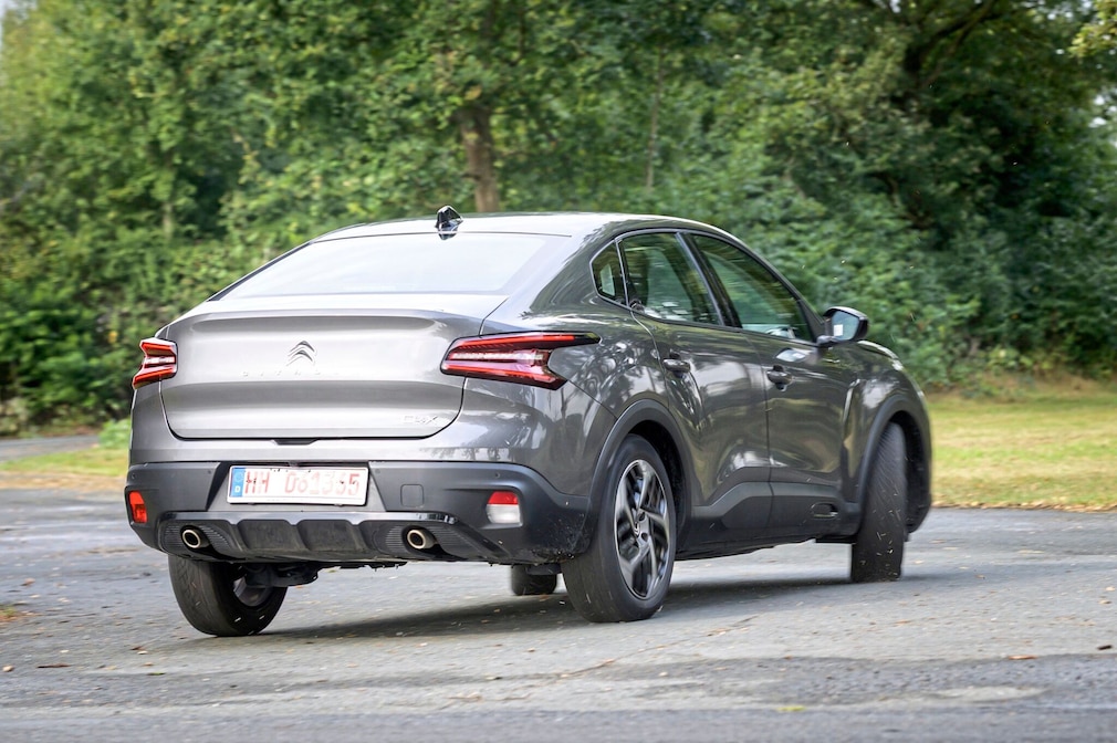 Citroën C4 X 1.2 PureTech EAT8 Plus