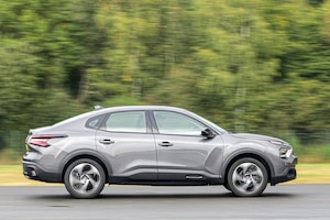 Citroën C4 X 1.2 PureTech EAT8 Plus