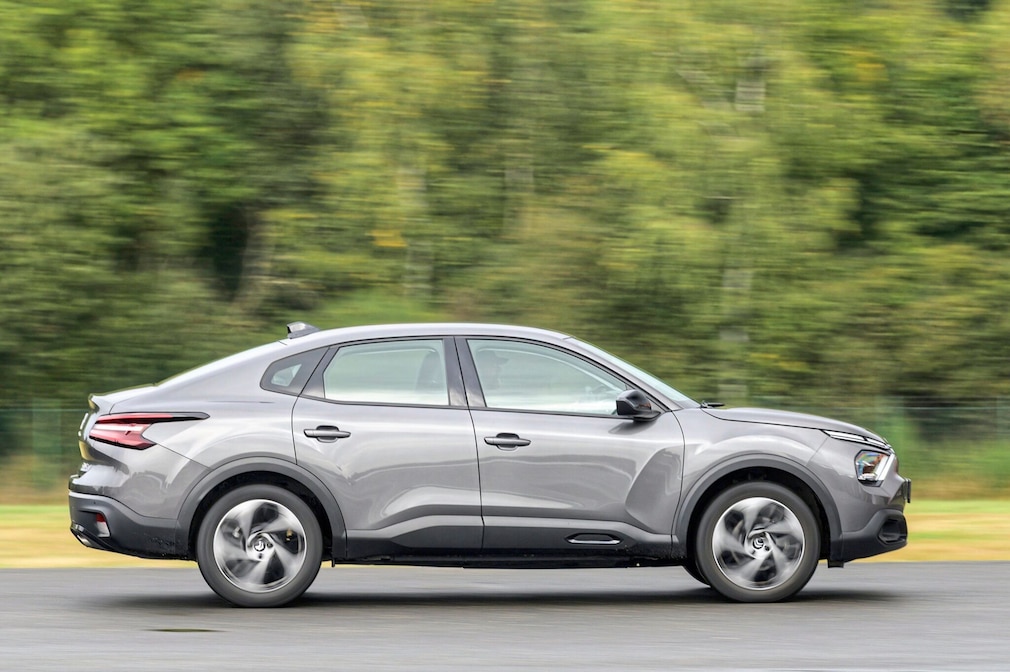 Citroën C4 X 1.2 PureTech EAT8 Plus