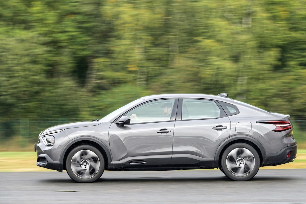 Citroën C4 X 1.2 PureTech EAT8 Plus