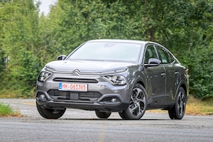 Citroën C4 X 1.2 PureTech EAT8 Plus