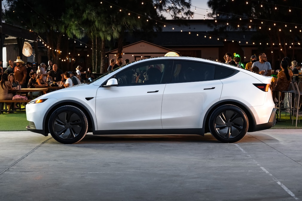 Tesla Model Y Standard