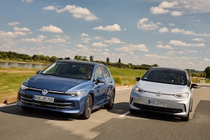 VW Golf 1.5 eTSI VW ID.3 Pro 59 kWh