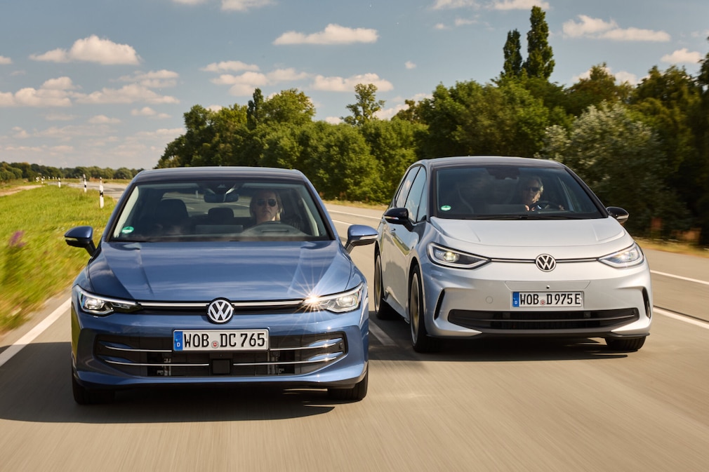 VW Golf 1.5 eTSI VW ID.3 Pro 59 kWh