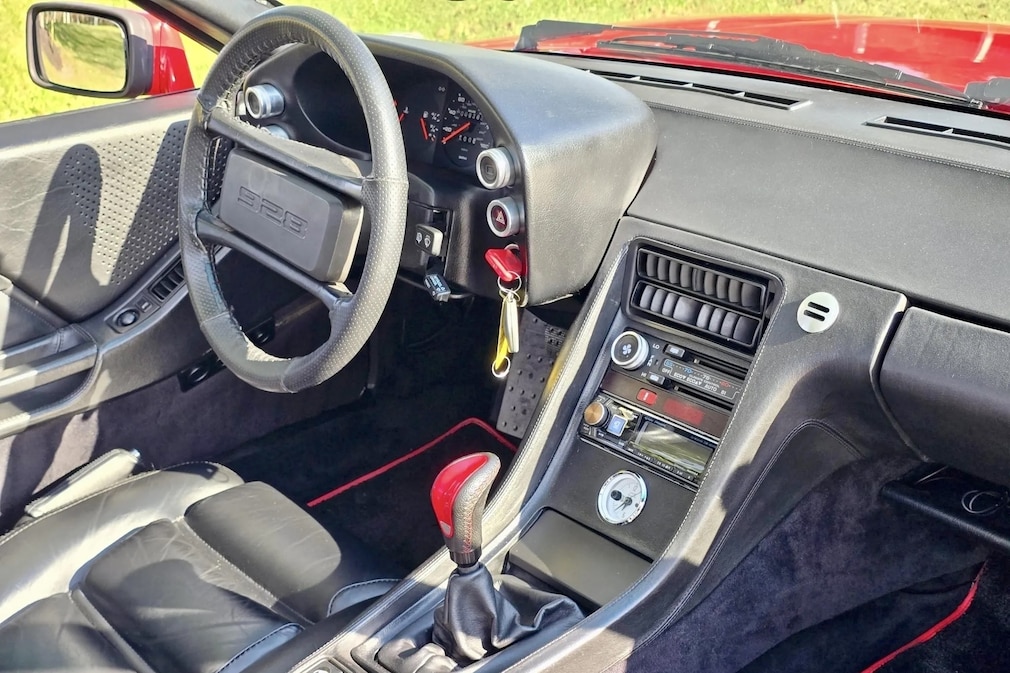 Cockpit des Porsche 928 Cabrio-Umbaus