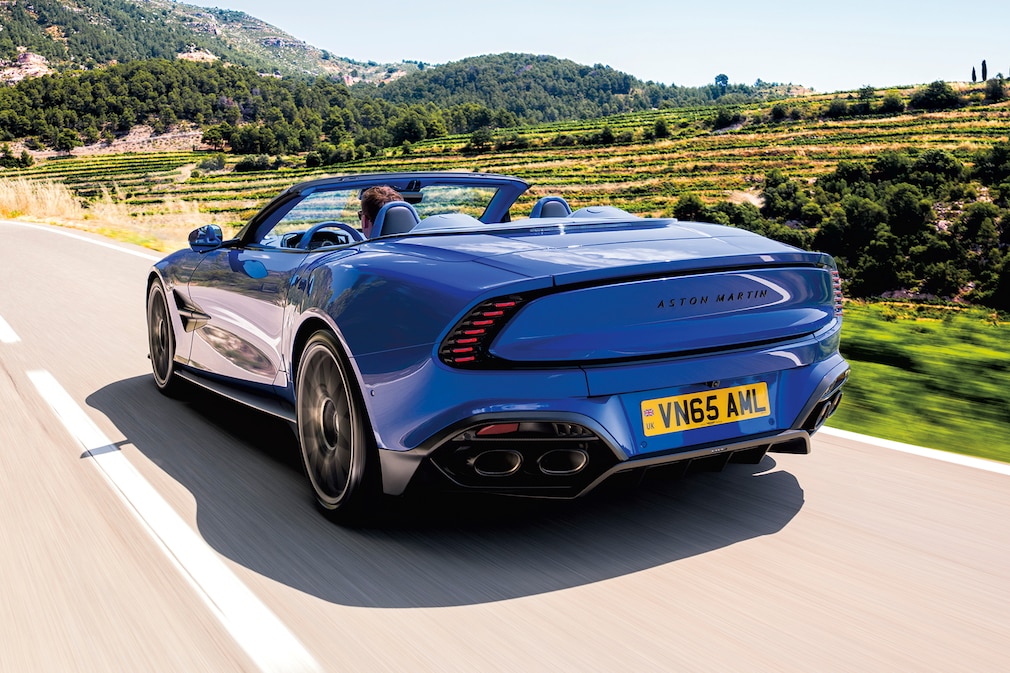 Aston Martin Vanquish Volante