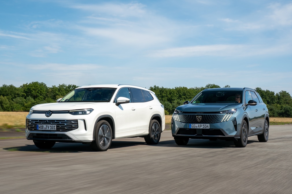 Peugeot 5008 Hybrid 145 VW Tayron 1.5 eTSI