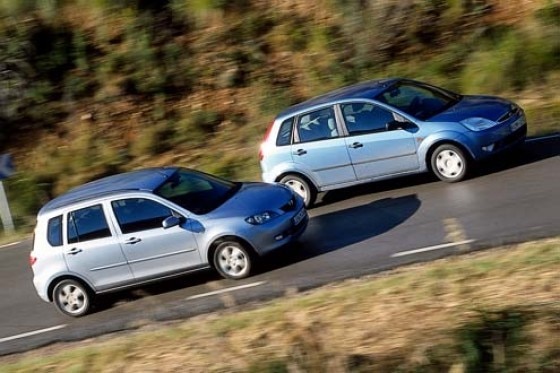 Mazda2 trifft Ford Fiesta