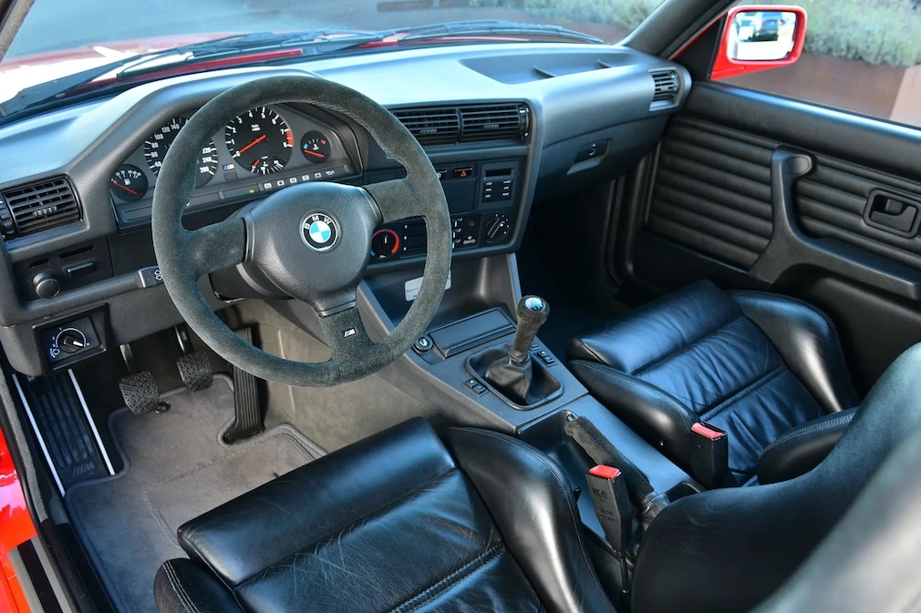 BMW M3 E30 Sport Evo, Cockpit