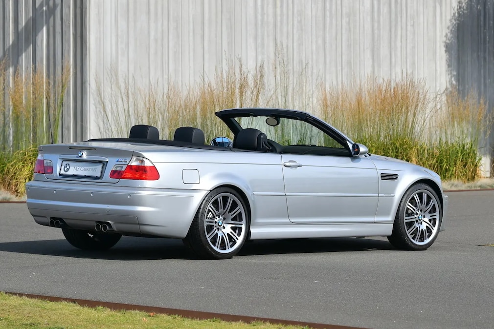 BMW M3 E46 Cabrio stehend von schräg hinten
