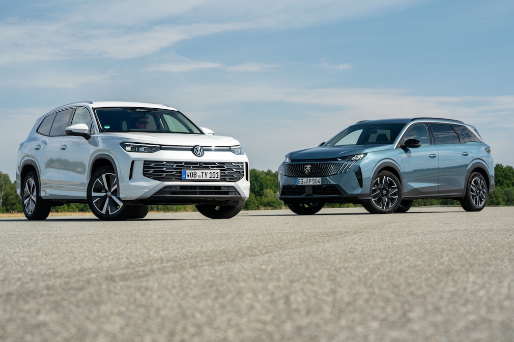 Peugeot 5008 Hybrid 145 VW Tayron 1.5 eTSI