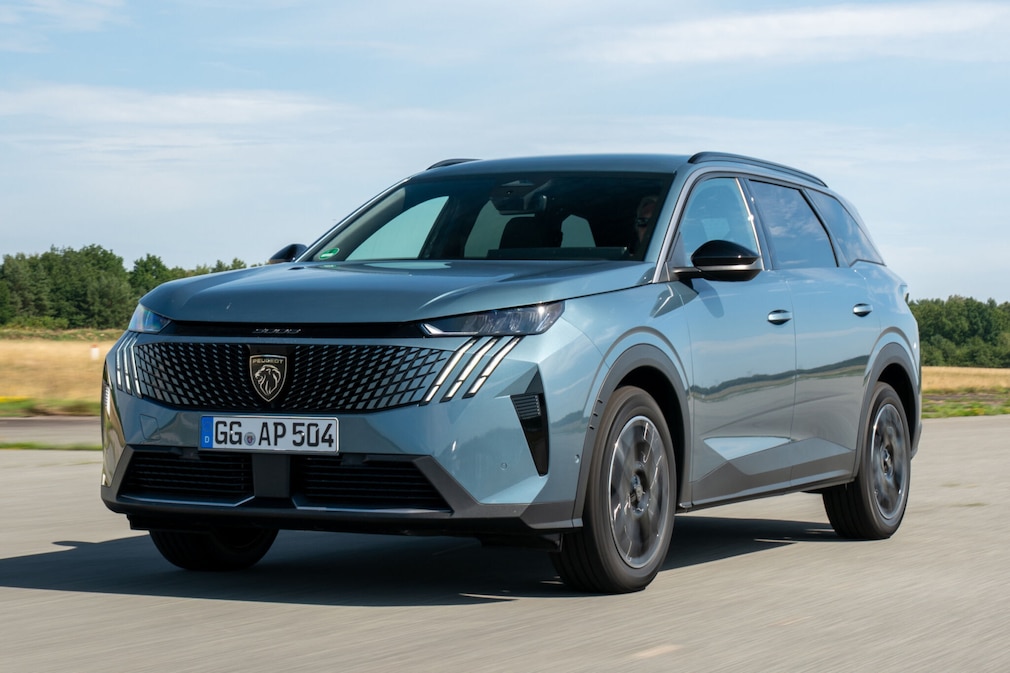 Peugeot 5008 Hybrid 145