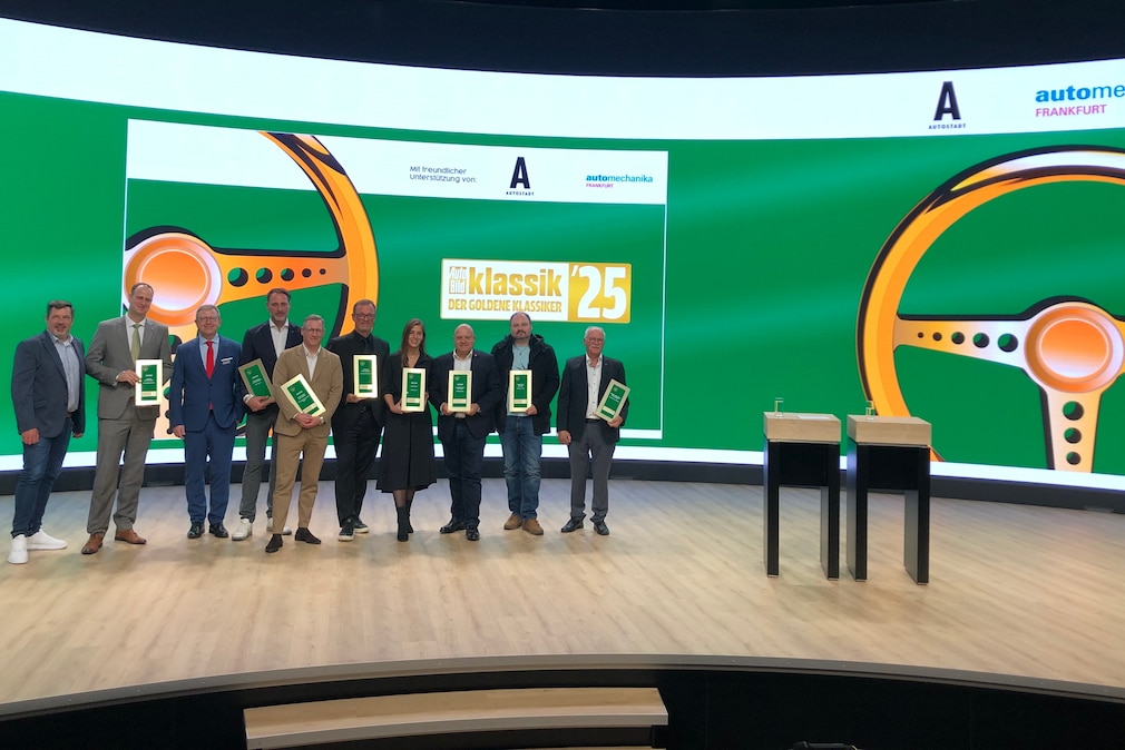 Gruppenfoto mit den Preisträgern,